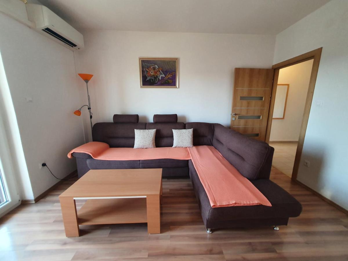 Apartments Zic Malinska Exterior photo
