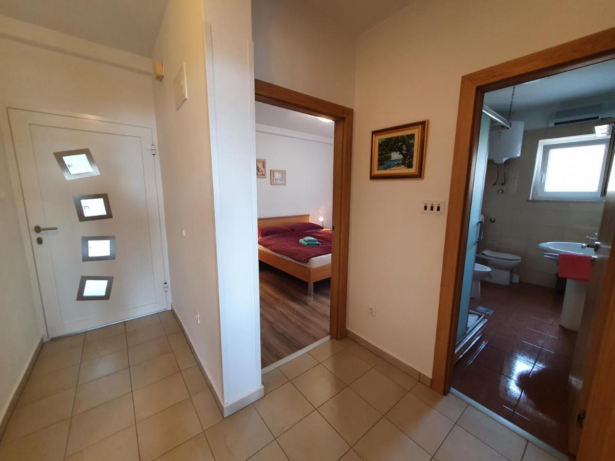 Apartments Zic Malinska Exterior photo